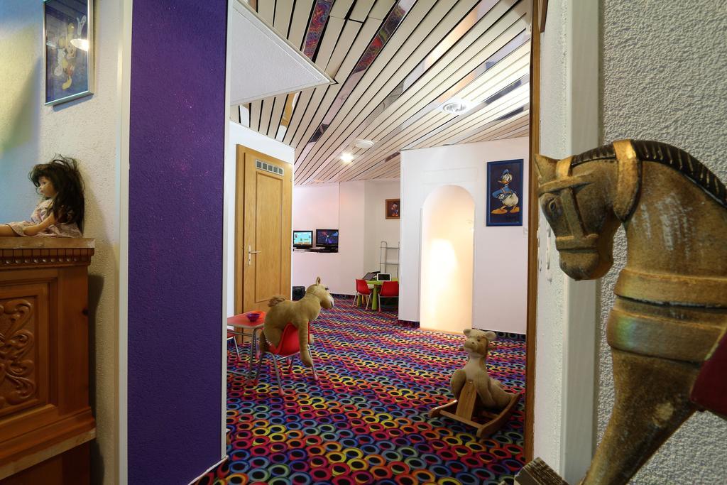 Family Hotel Desiree เกรเชิน ภายนอก รูปภาพ