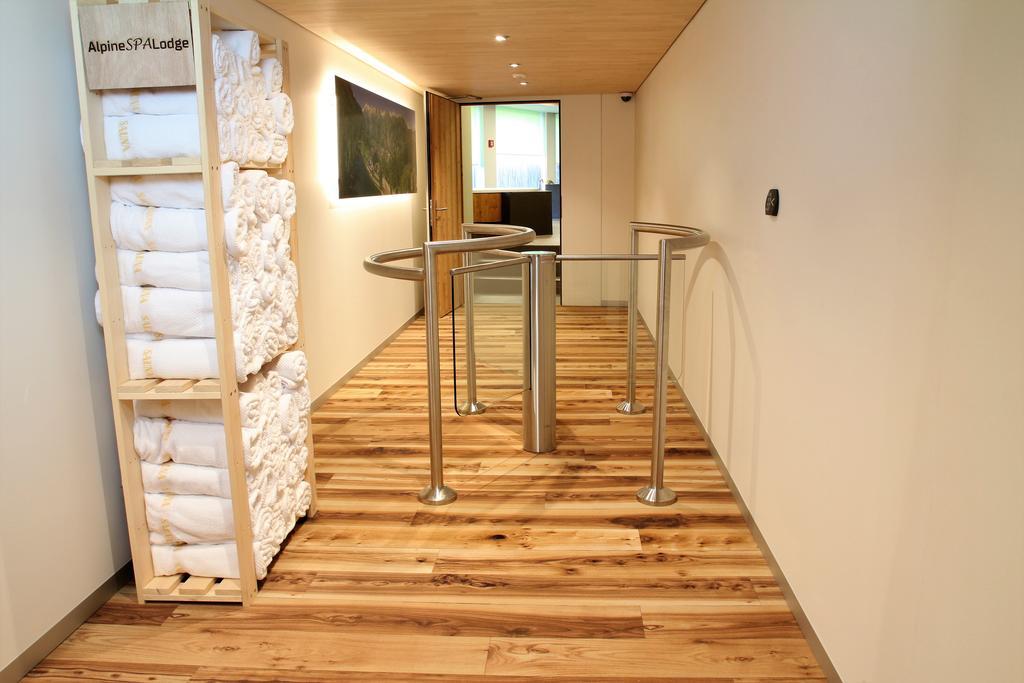 Family Hotel Desiree เกรเชิน ภายนอก รูปภาพ