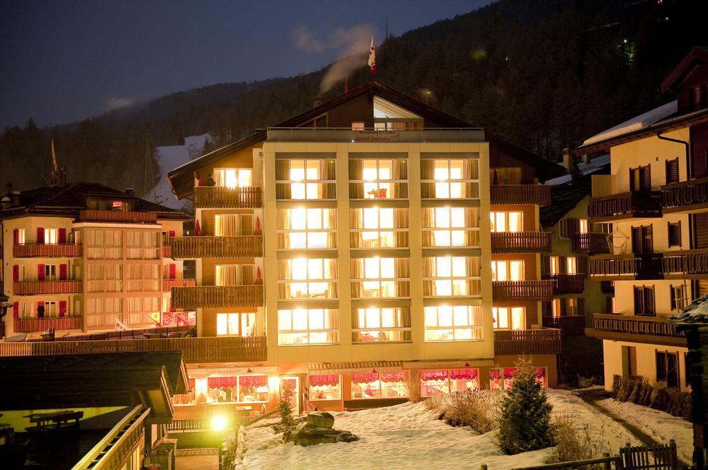 Family Hotel Desiree เกรเชิน ภายนอก รูปภาพ
